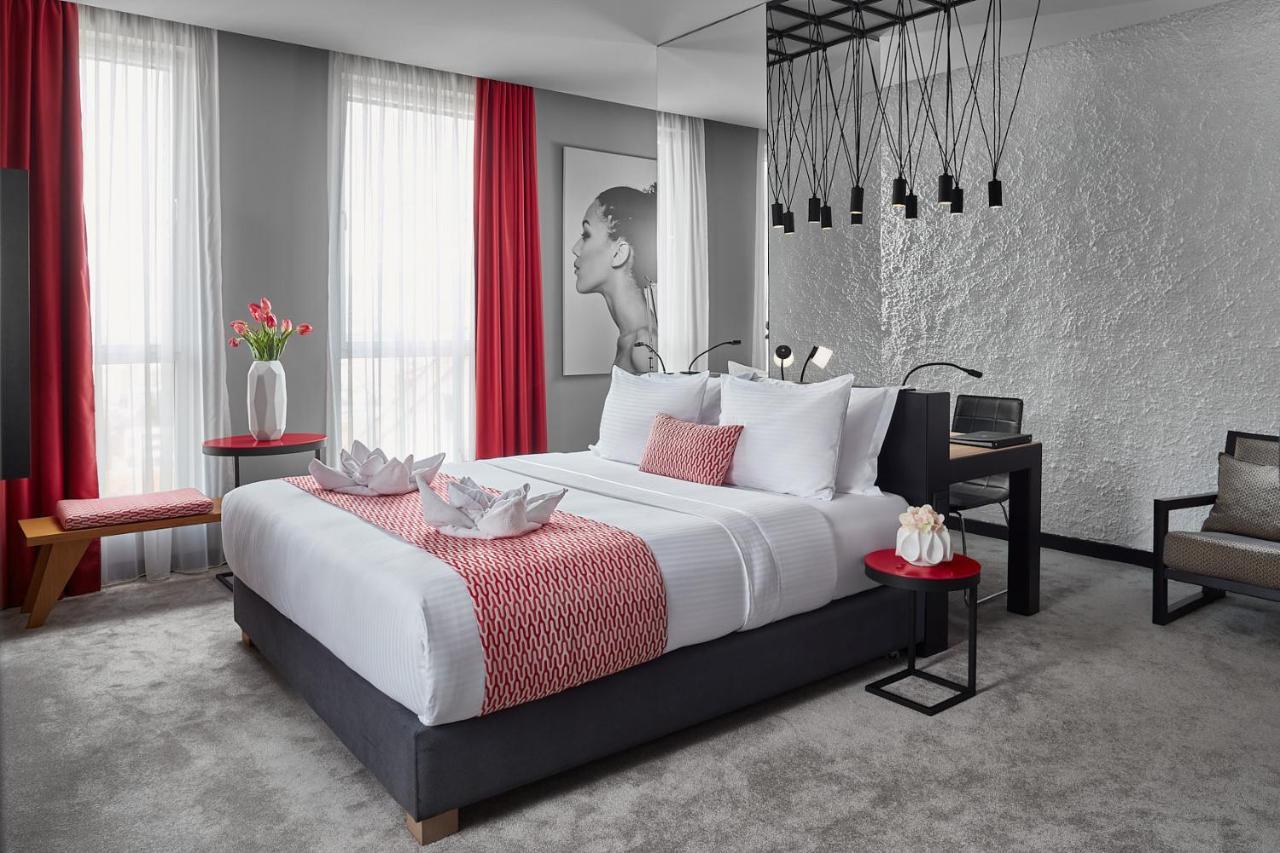 Deluxe Room with City View